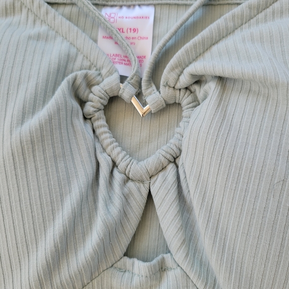 No Boundaries Heart Ring Top Junior Size XXL - Picture 7 of 7